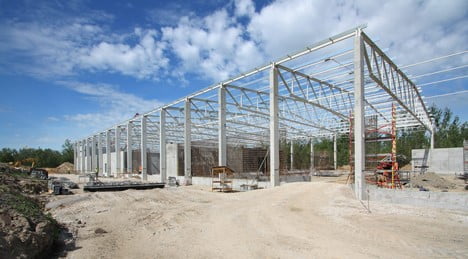 Then we prepare the layout of the line in the constructed or existing hall.