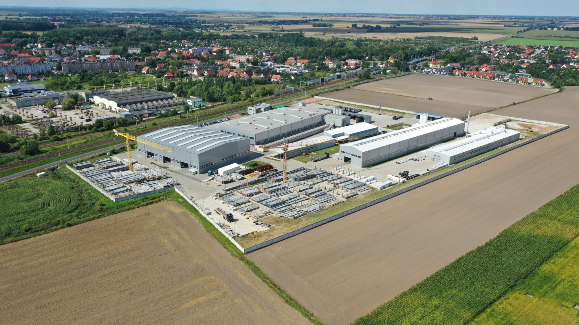Zakład w Lewinie Brzeskim - Strunobet Migacz sp. z o.o. WYROBY DLA